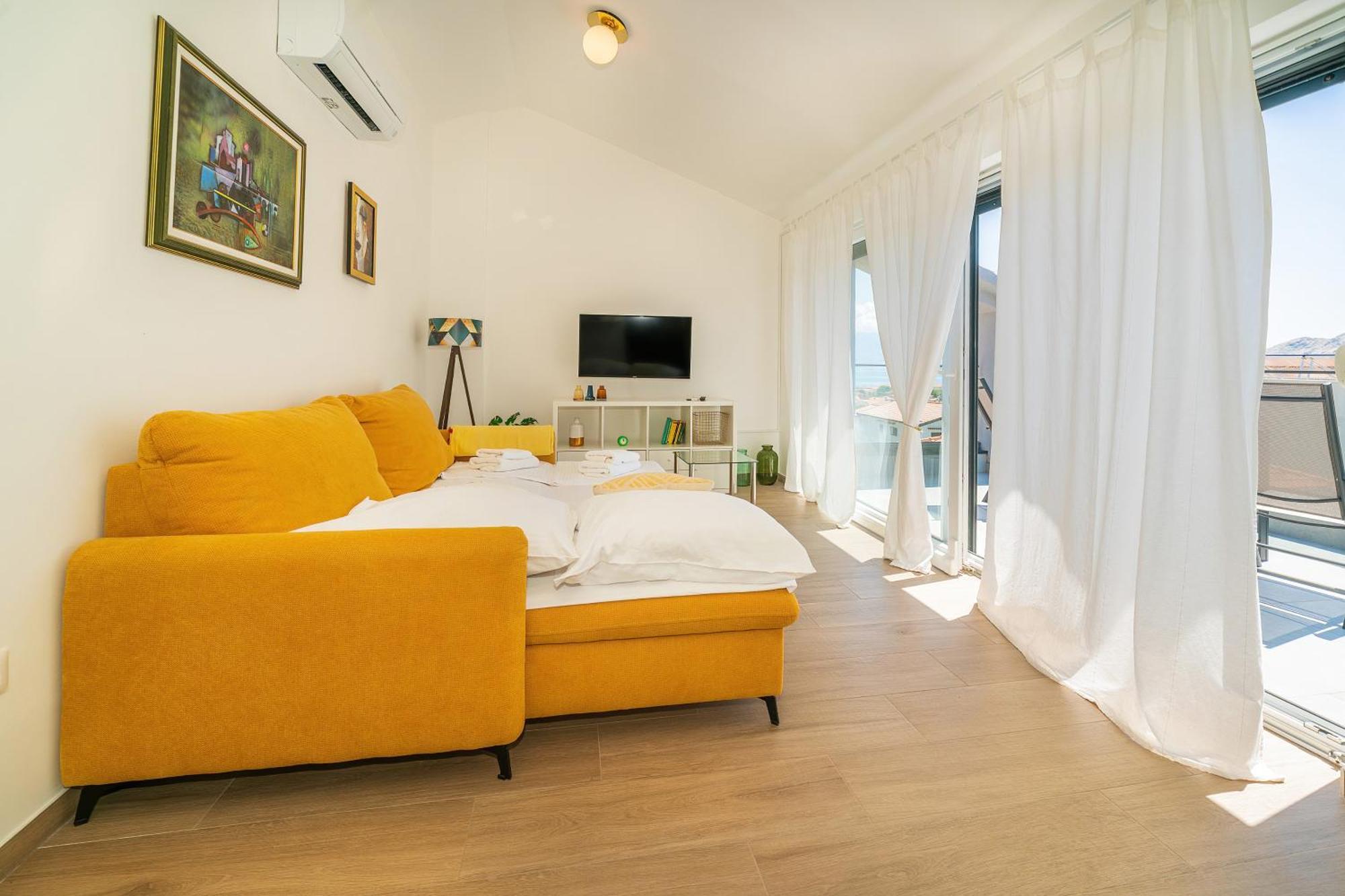 Poolside Apartments Anabella Baska  Bagian luar foto
