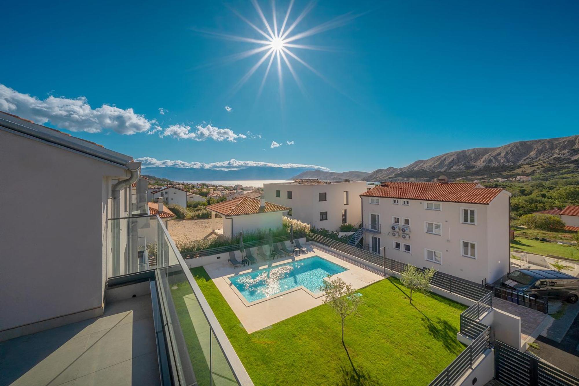 Poolside Apartments Anabella Baska  Bagian luar foto